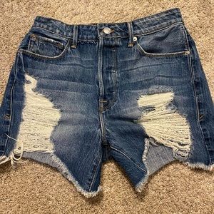 GOOD AMERICAN HIGH WAISTED JEAN SHORTS
